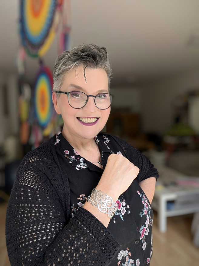 Elke Paulussen mit Dreamcatcher